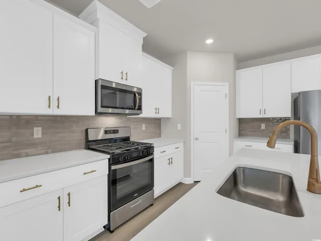 $369,900 | 8621 Pinnacle Cv Way, Longs, SC 29568