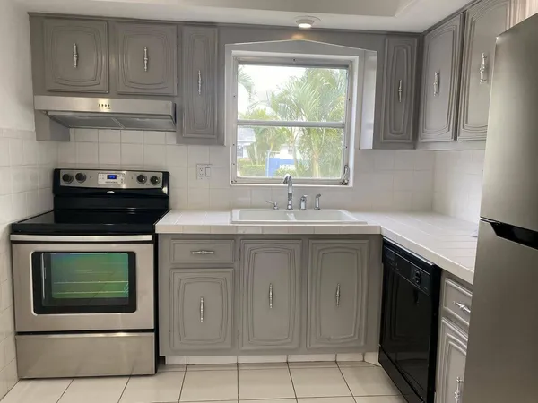 $1,700 | 2625 Emory Drive West, Unit F, West Palm Beach, FL 33415