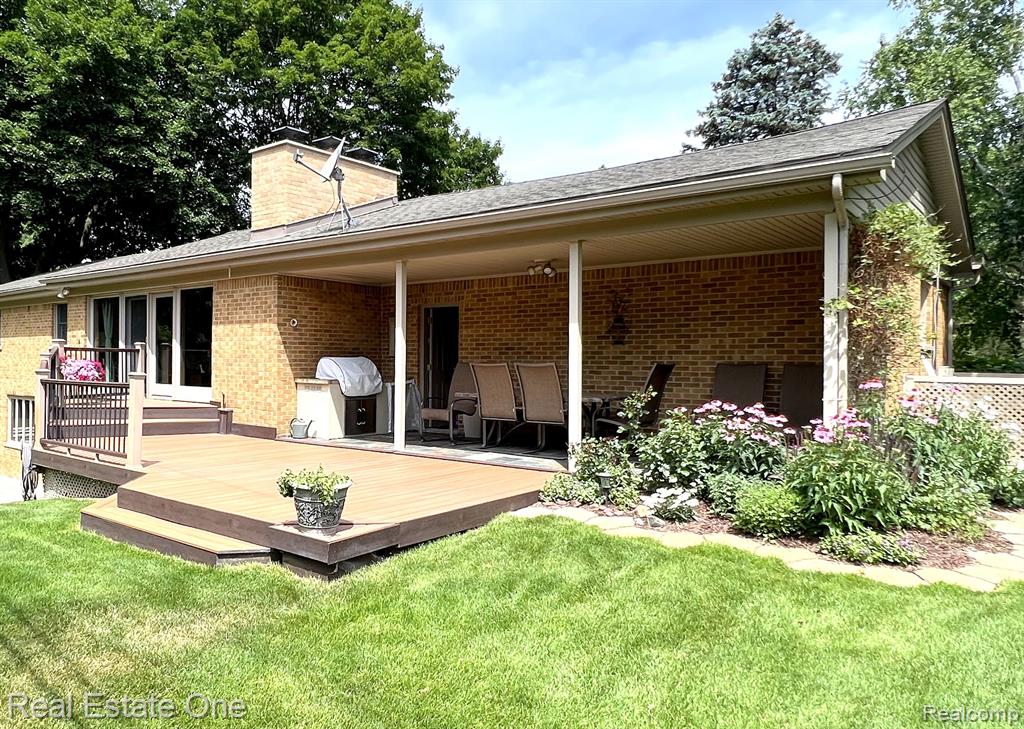 741 Ridgewood Road Rochester, MI 48306 - Photo 6 of 37