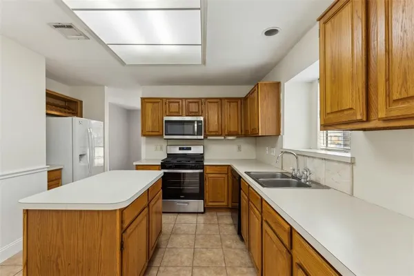 $2,250 | 620 Hanover Drive, Allen, TX 75002