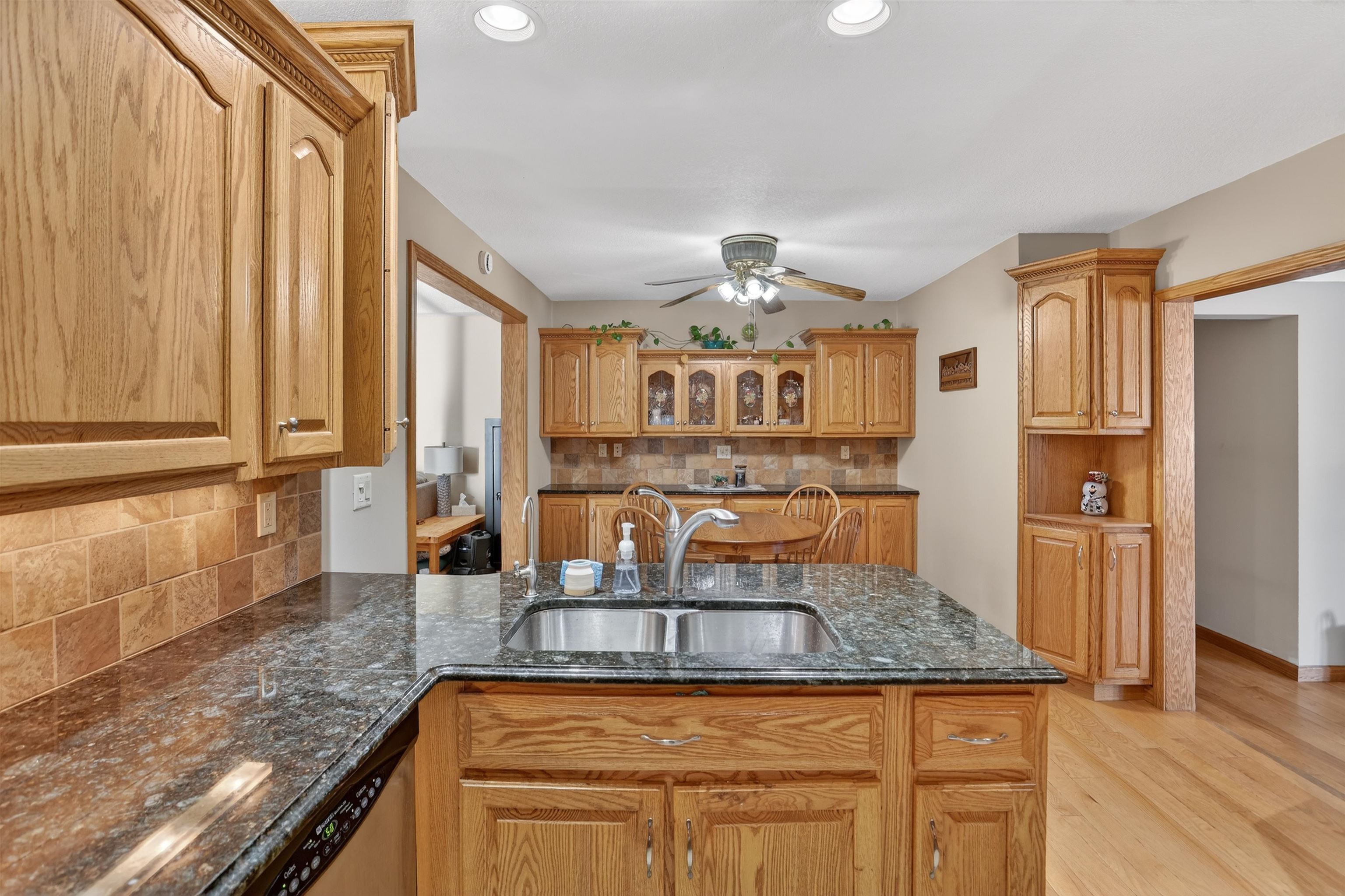 1502 7 Mile Road Kawkawlin, MI 48631 - Photo 6 of 31