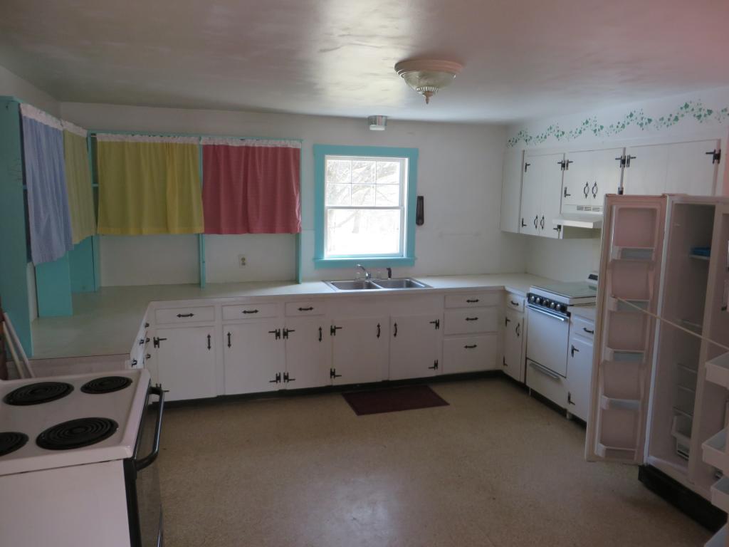 988 Cabot Road Woodstock, VT 05091 - Photo 7 of 16