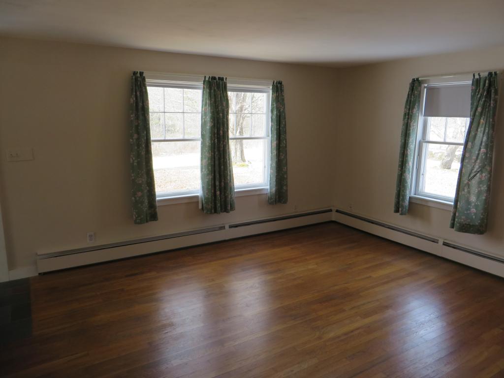 988 Cabot Road Woodstock, VT 05091 - Photo 10 of 16
