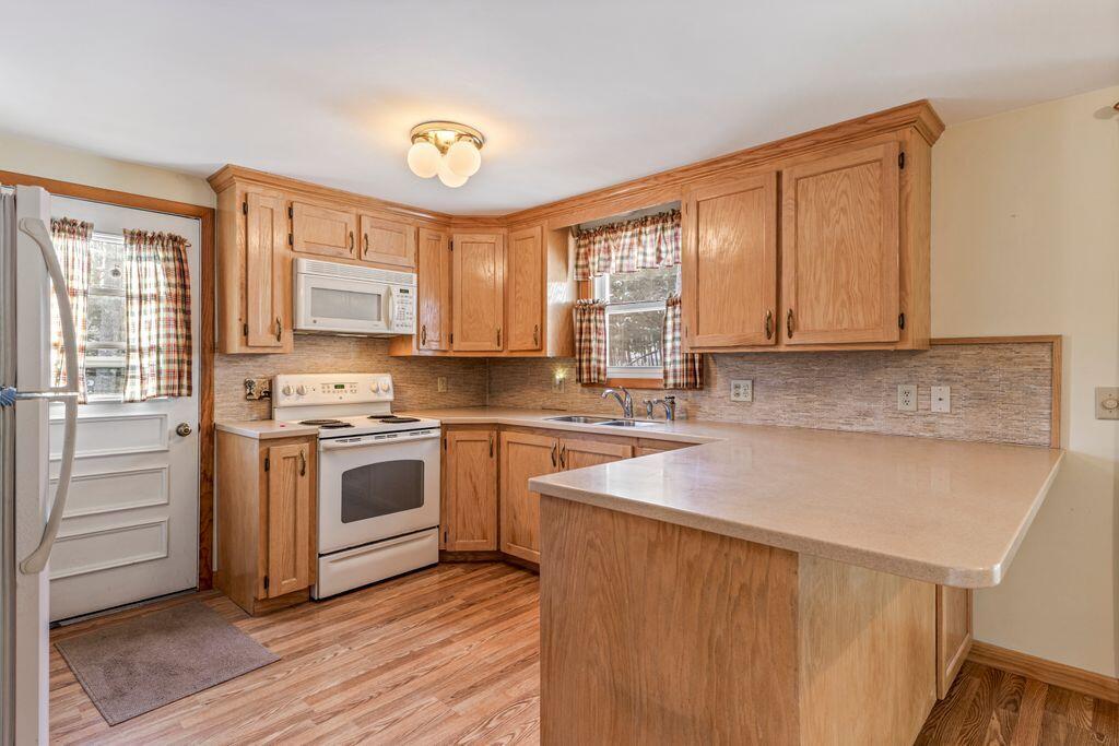 41 Mitchell Hill Road Gorham, ME 04038 - Photo 21 of 47 Kitchen