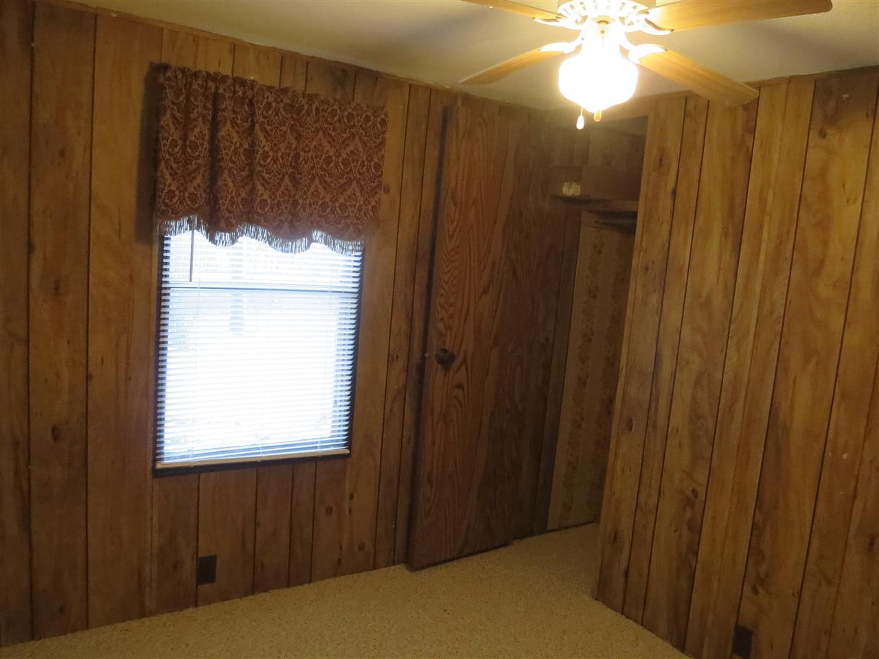 1115 Woodford Road Bennington, VT 05201 - Photo 18 of 26