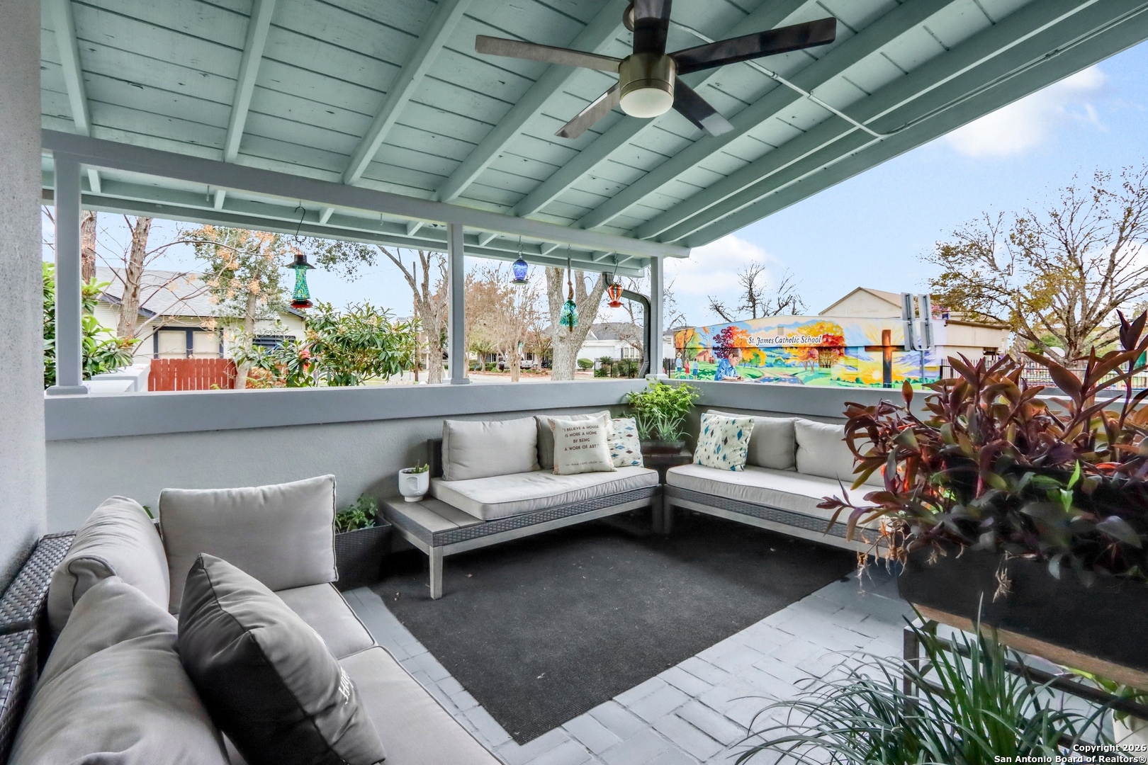 503 South Austin Street Seguin, TX 78155 - Photo 12 of 40 a living room with furniture and a potted plant