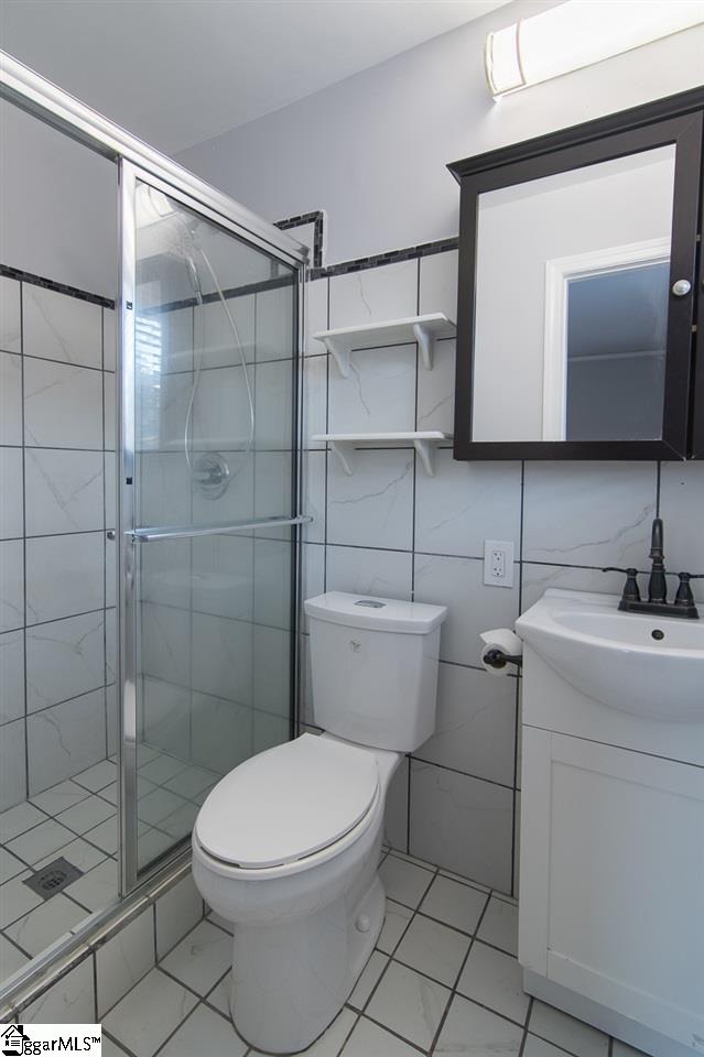 103 New Perry Road Greenville, SC 29617 - Photo 11 of 32 Gallery Image 11