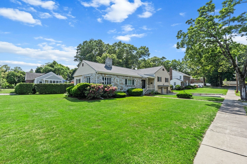 8 Mary Mt Road Auburndale, MA 02466 - Photo 2 of 36 a front view of a house with garden