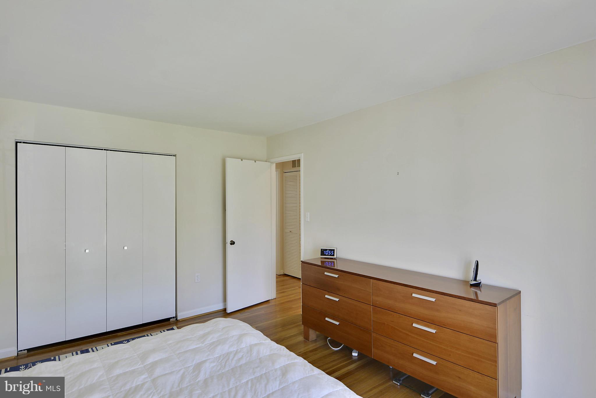 8192 Inverness Ridge Road Potomac, MD 20854 - Photo 18 of 28 Bedroom (Master)