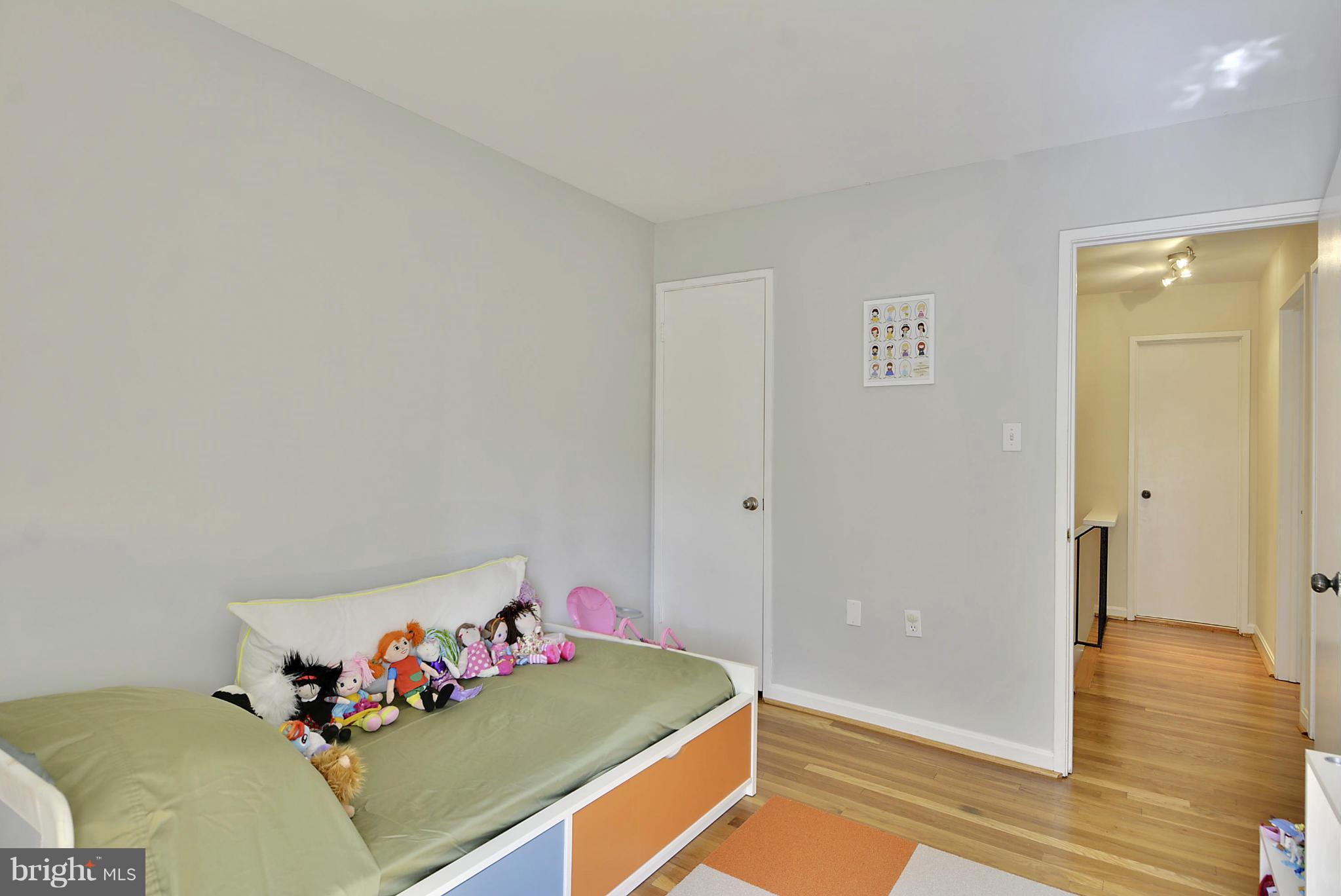 8192 Inverness Ridge Road Potomac, MD 20854 - Photo 20 of 28 Bedroom