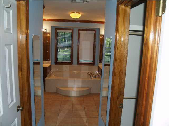 1175 McCluer Road Jackson, MS 39212 - Photo 8 of 13 Photo 8