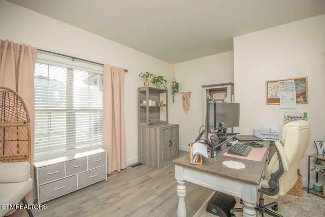 $655,000 | 138 Lakeside Drive, Kingston, TN 37763