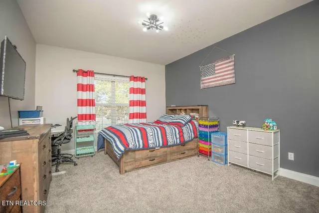 $655,000 | 138 Lakeside Drive, Kingston, TN 37763