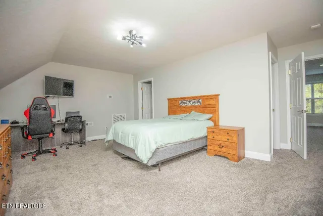 $655,000 | 138 Lakeside Drive, Kingston, TN 37763