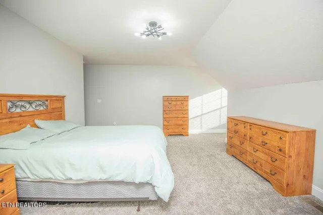 $655,000 | 138 Lakeside Drive, Kingston, TN 37763