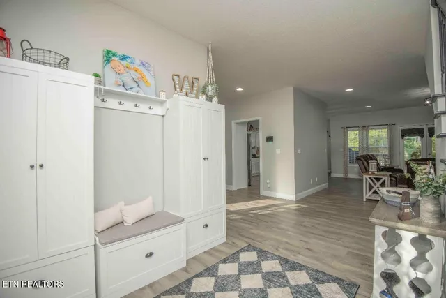 $655,000 | 138 Lakeside Drive, Kingston, TN 37763