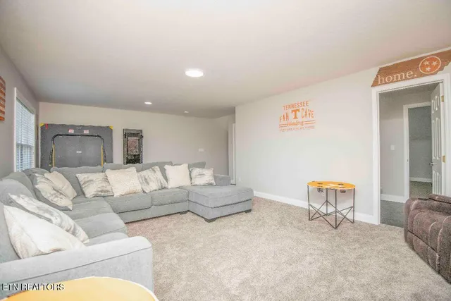 $655,000 | 138 Lakeside Drive, Kingston, TN 37763