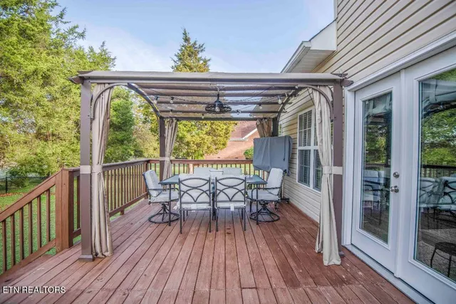 $655,000 | 138 Lakeside Drive, Kingston, TN 37763