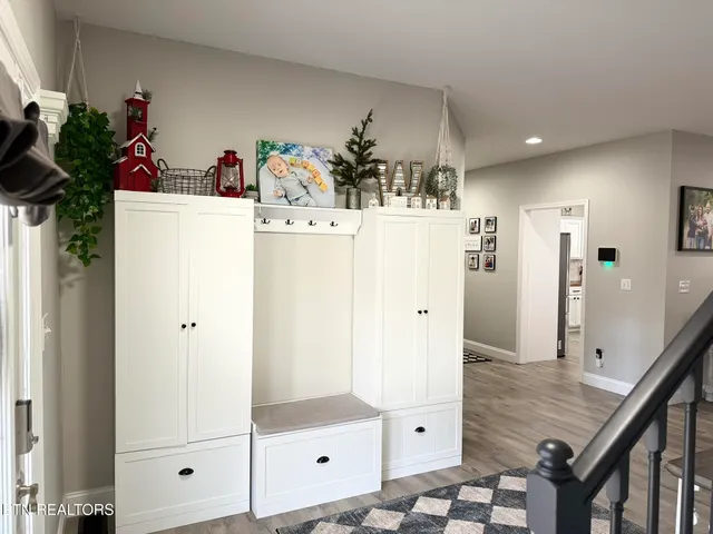 $655,000 | 138 Lakeside Drive, Kingston, TN 37763