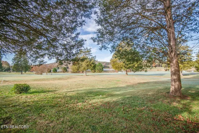 $655,000 | 138 Lakeside Drive, Kingston, TN 37763