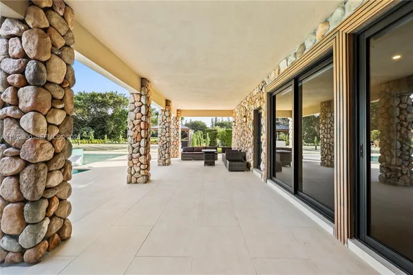 $12,500,000 | 3320 Southwest 121st Avenue, Davie, FL 33330