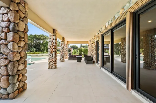 $12,500,000 | 3320 Southwest 121st Avenue, Davie, FL 33330