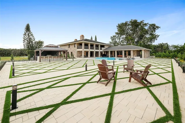 $12,500,000 | 3320 Southwest 121st Avenue, Davie, FL 33330