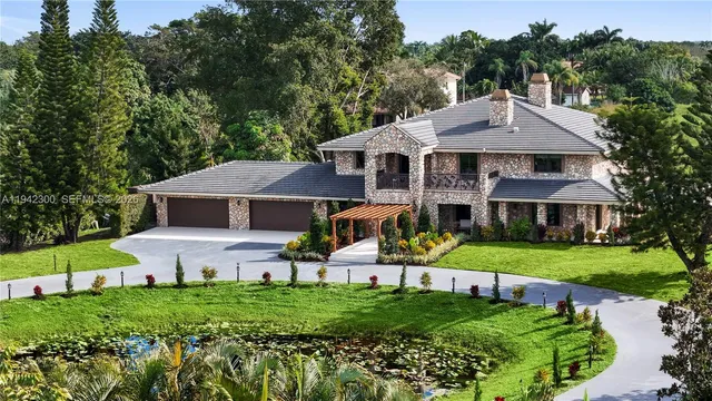 $12,500,000 | 3320 Southwest 121st Avenue, Davie, FL 33330