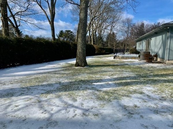 102 Carriage Road Chicopee, MA 01013 - Photo 40 of 41 Gallery Image 40