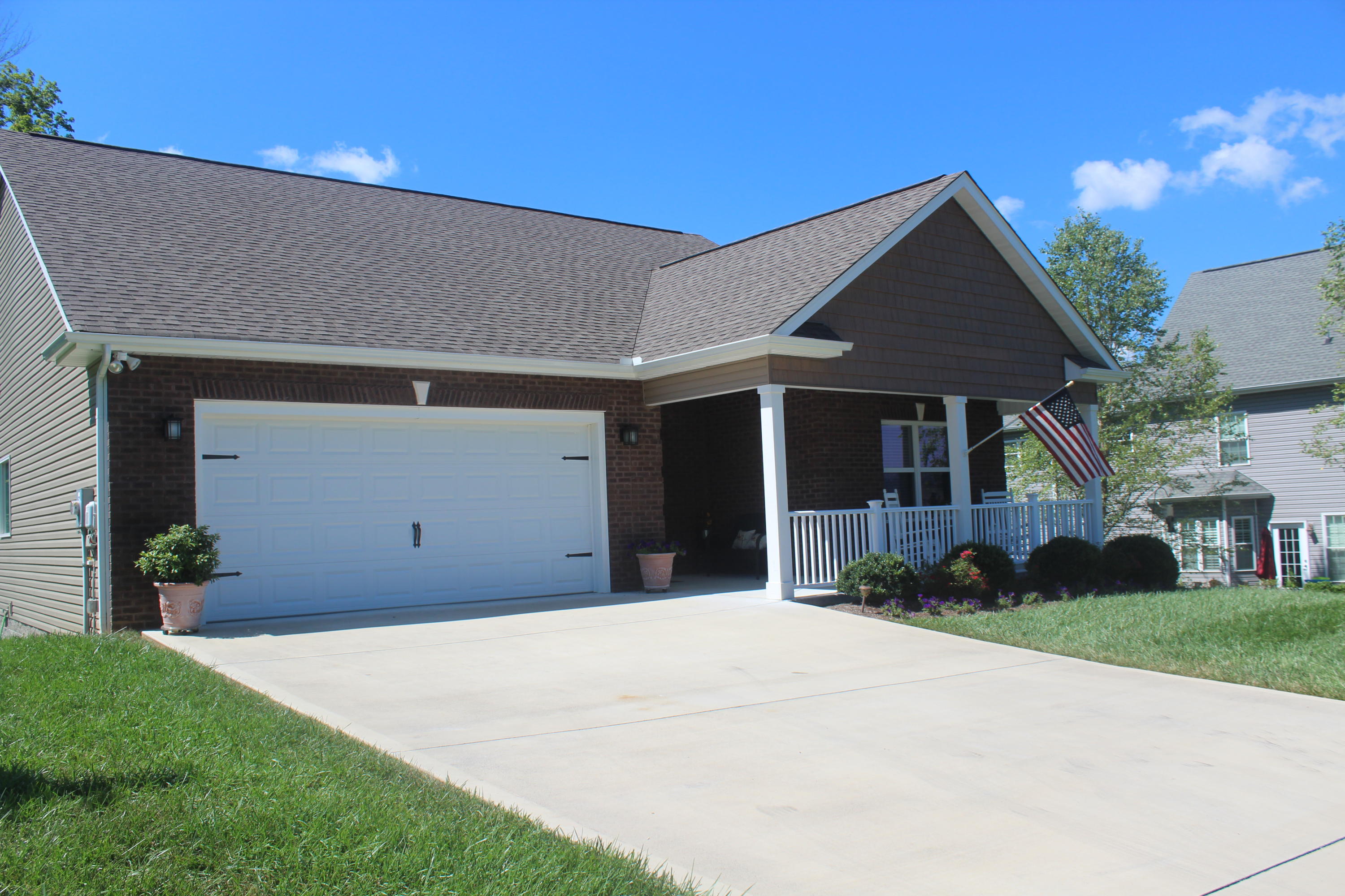 406 Brookstone Ridge Drive Clinton, TN 37716 - Photo 2 of 32 IMG_1104