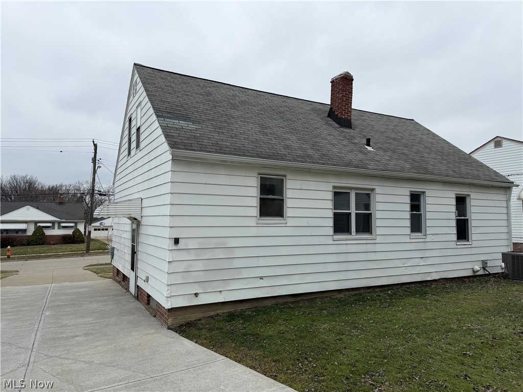 9516 Alexander Road Garfield Heights, OH 44125 - Photo 33 of 36