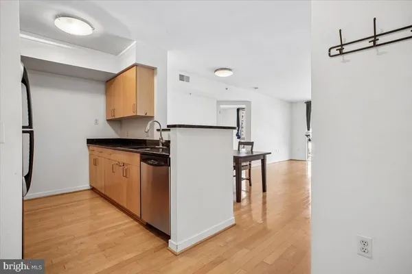 $599,000 | 1000 New Jersey Avenue Southeast, Unit 514, Washington, DC 20003