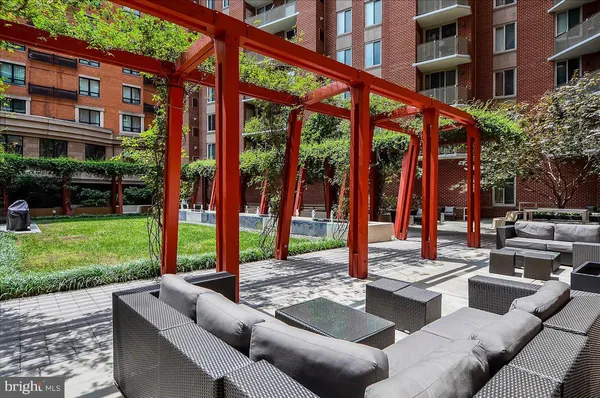 $599,000 | 1000 New Jersey Avenue Southeast, Unit 514, Washington, DC 20003