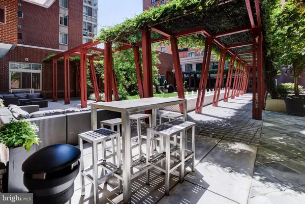 $599,000 | 1000 New Jersey Avenue Southeast, Unit 514, Washington, DC 20003