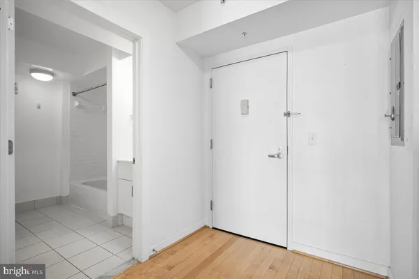 $599,000 | 1000 New Jersey Avenue Southeast, Unit 514, Washington, DC 20003