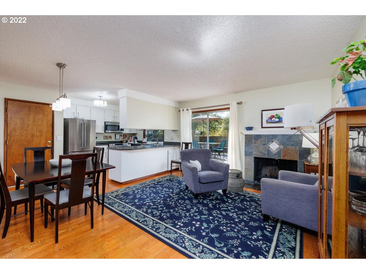 18300 Southwest Springfield Street Beaverton, OR 97078 - Photo 6 of 31 Gallery Image 6