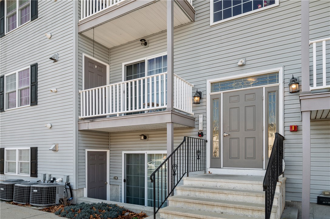 402 New River Road, Unit 103 Lincoln, RI 02838 - Photo 2 of 22 Gallery Image 2