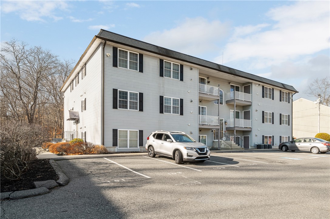 402 New River Road, Unit 103 Lincoln, RI 02838 - Photo 21 of 22 Gallery Image 21