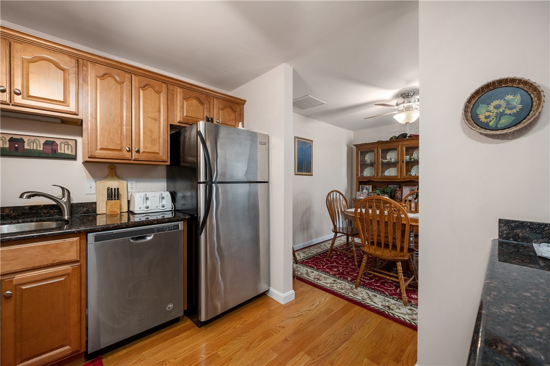402 New River Road, Unit 103 Lincoln, RI 02838 - Photo 4 of 22 Gallery Image 4