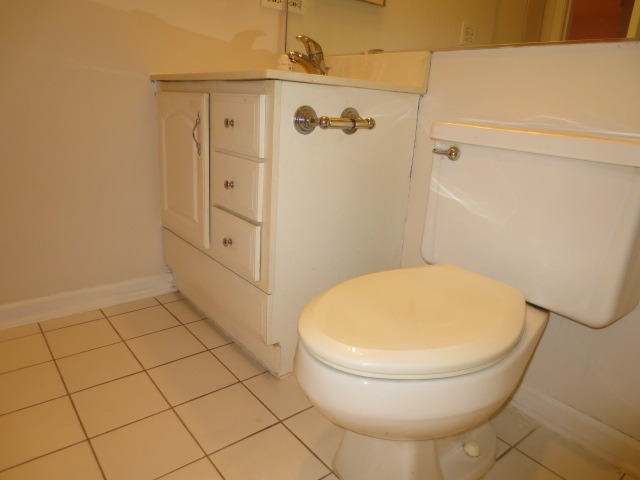 701 West Huntington Commons Road, Unit 416 Mount Prospect, IL 60056 - Photo 11 of 11