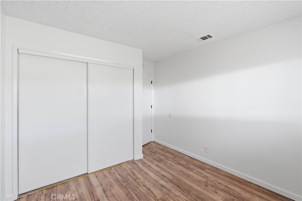 21739 Panoche Road Apple Valley, CA 92308 - Photo 14 of 49 a view of room