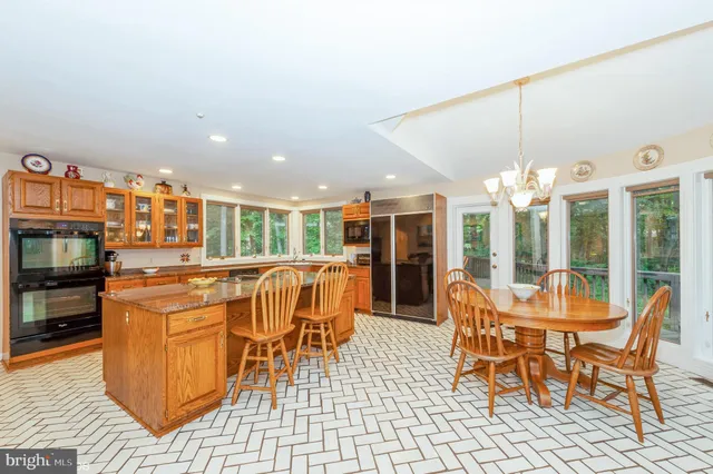 $5,500 | 8 Jenny Lane, Pikesville, MD 21208