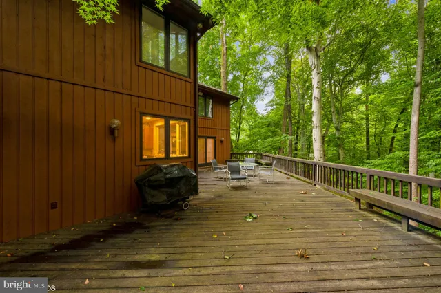 $5,500 | 8 Jenny Lane, Pikesville, MD 21208