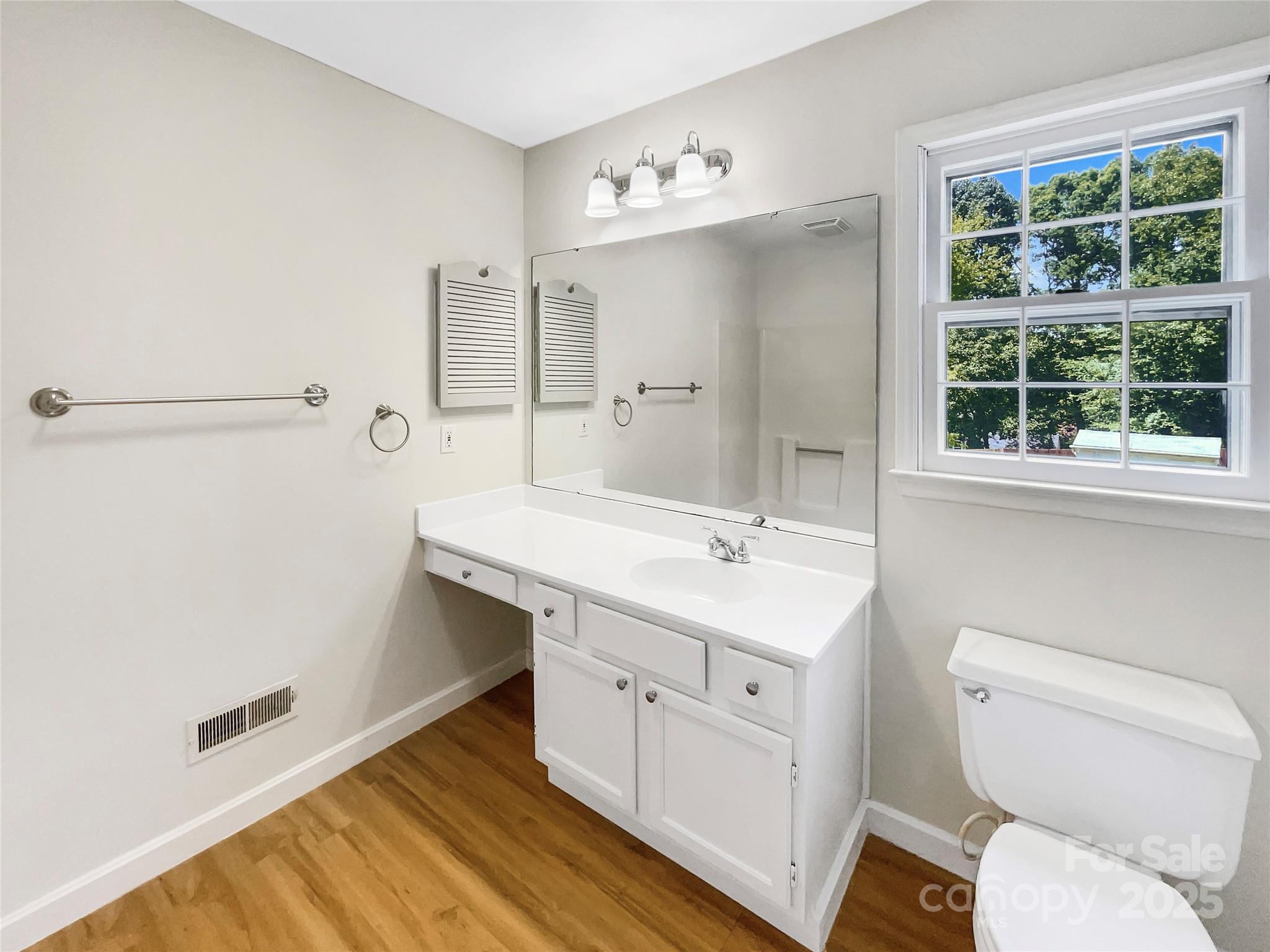 316 Epperstone Lane Matthews, NC 28105 - Photo 7 of 22