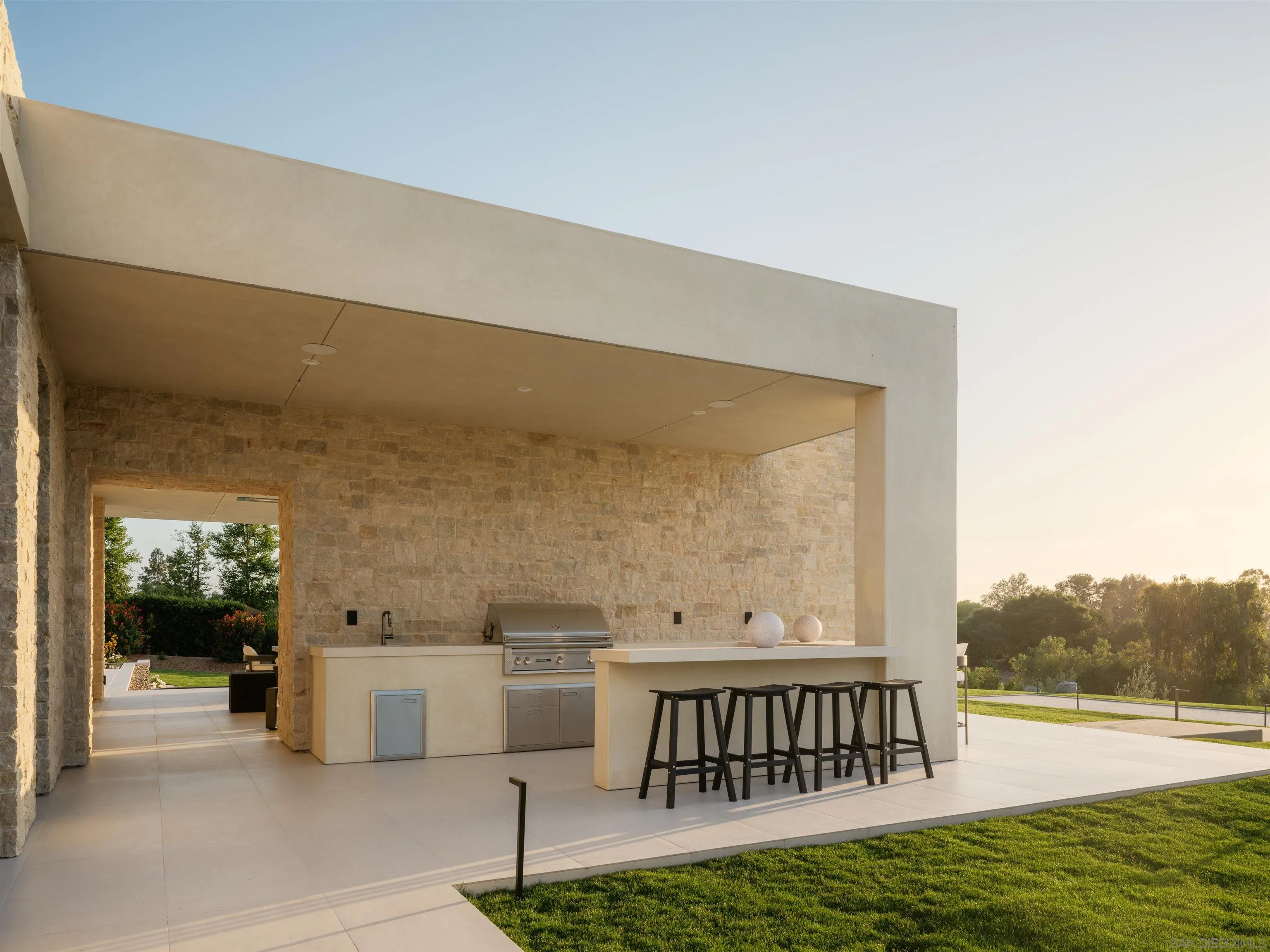 17650-52 Los Morros Rancho Santa Fe, CA 92067 - Photo 34 of 44 BBQ