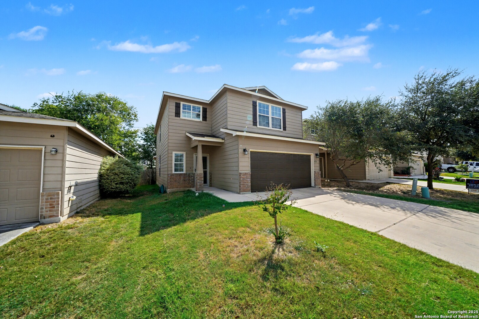 478 Walnut Crest Schertz, TX 78154 - Photo 4 of 47 a house view with a garden space