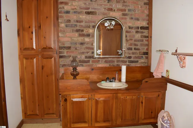 $575,000 | 228 Wildwood Lane, Columbus, NC 28722