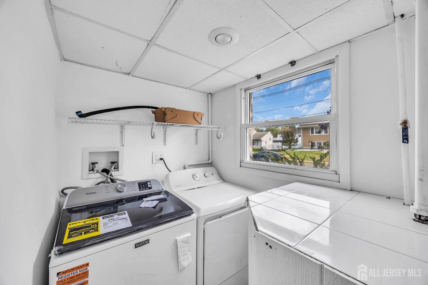 23 Barlow Road Edison, NJ 08817 - Photo 27 of 50 a utility room with dryer and washer