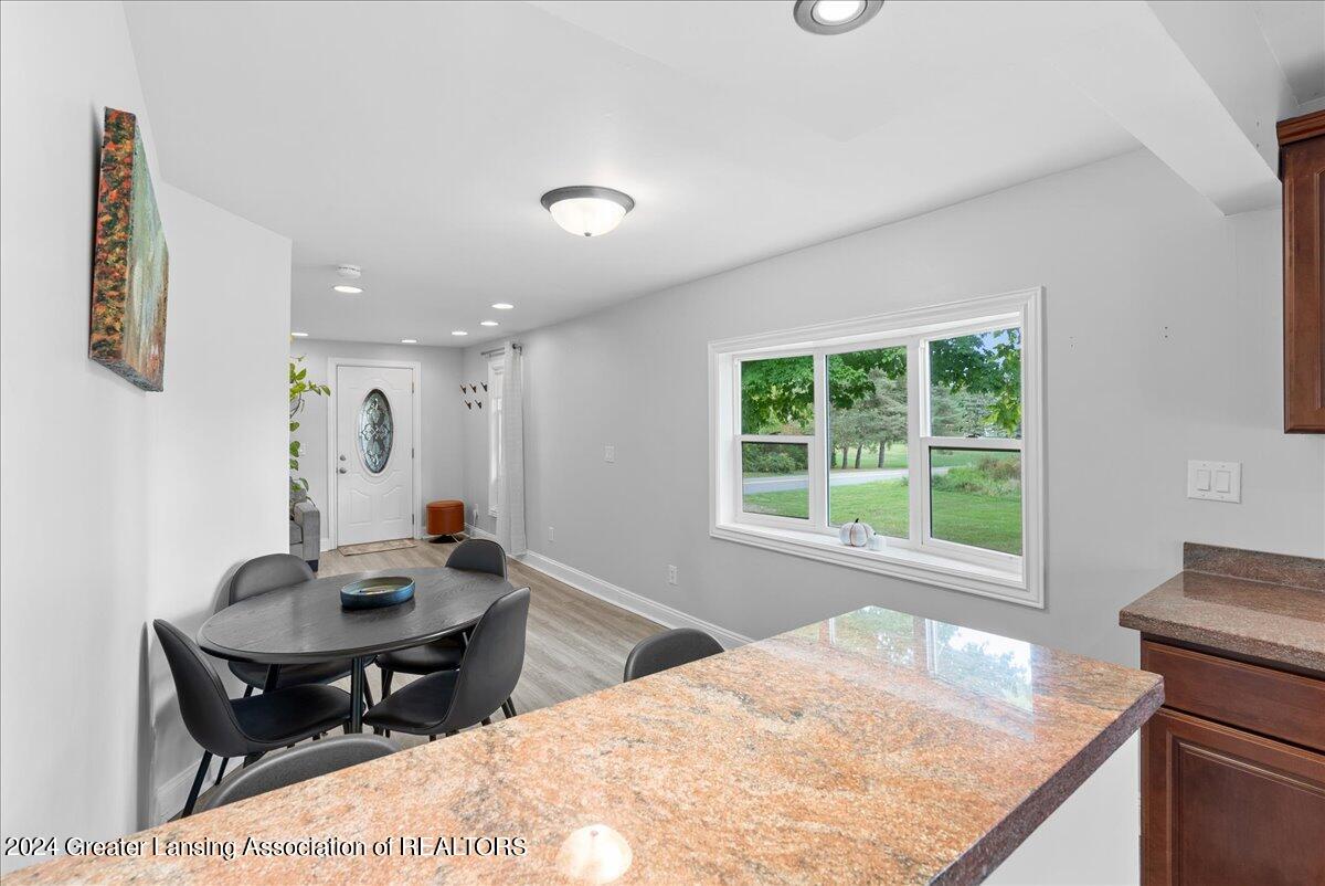 2558 Gilbert Road Lansing, MI 48911 - Photo 28 of 42 30-Media Jett - 30