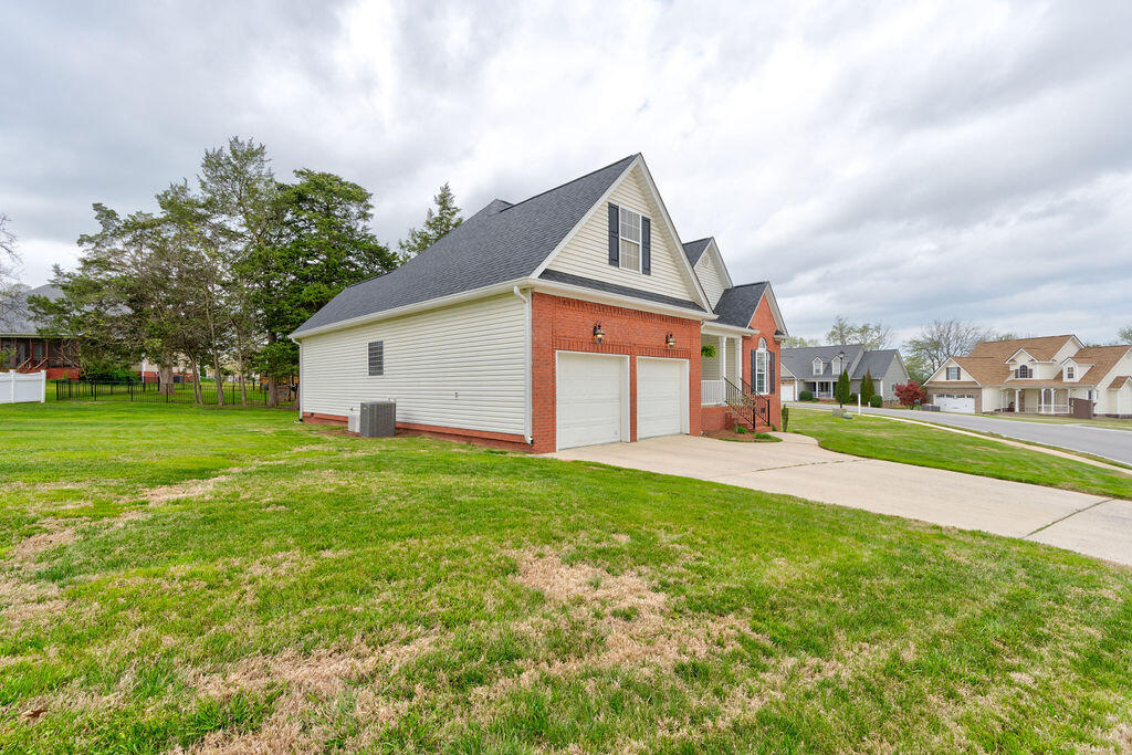 200 Hunting Ridge Circle Rock Spring, GA 30739 - Photo 3 of 46 200HuntingRidge-7